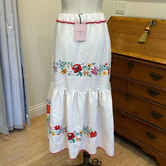 Little Sartoria Embroidered Long Skirt
